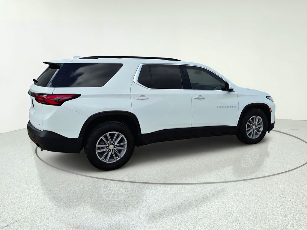 2023 Chevrolet Traverse LT - 6