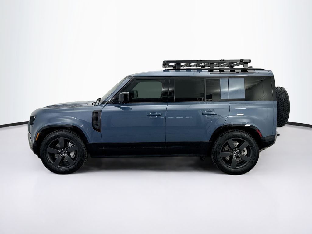 Thumbnail: 2022 Land Rover Defender - 2