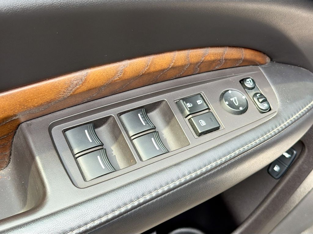 Used 2020 Black Acura Advance Package image 18
