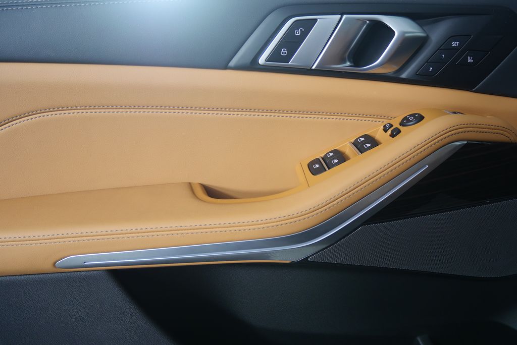 Thumbnail: 2026 BMW X5 - 8