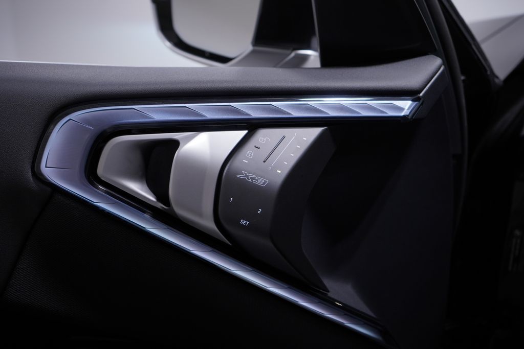 Thumbnail: 2026 BMW X3 - 11