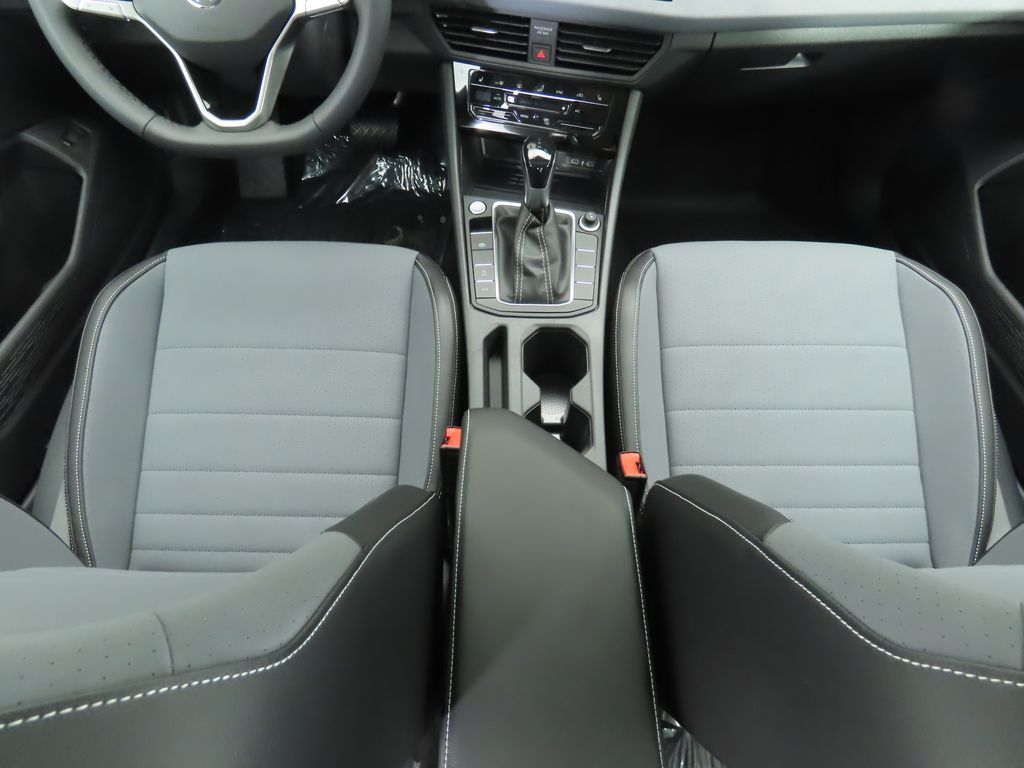 Thumbnail: 2026 Volkswagen Jetta - 16