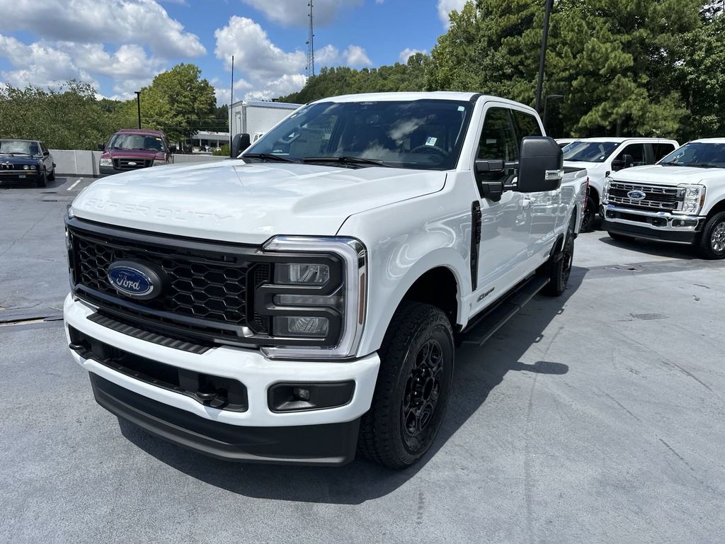 2024 Ford F-350SD XLT 3