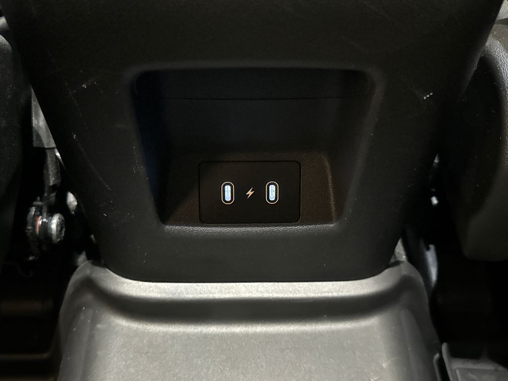 Certified Used 2025 Blue Hyundai SE image 30