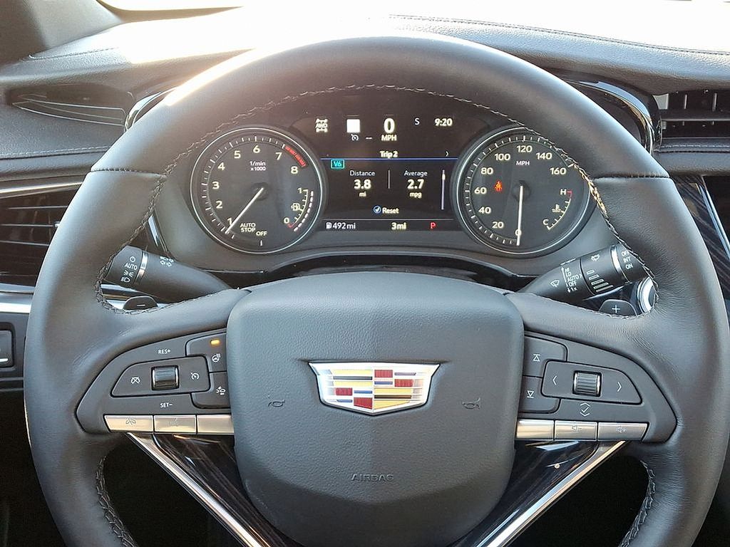 Thumbnail: 2025 Cadillac XT6 - 9