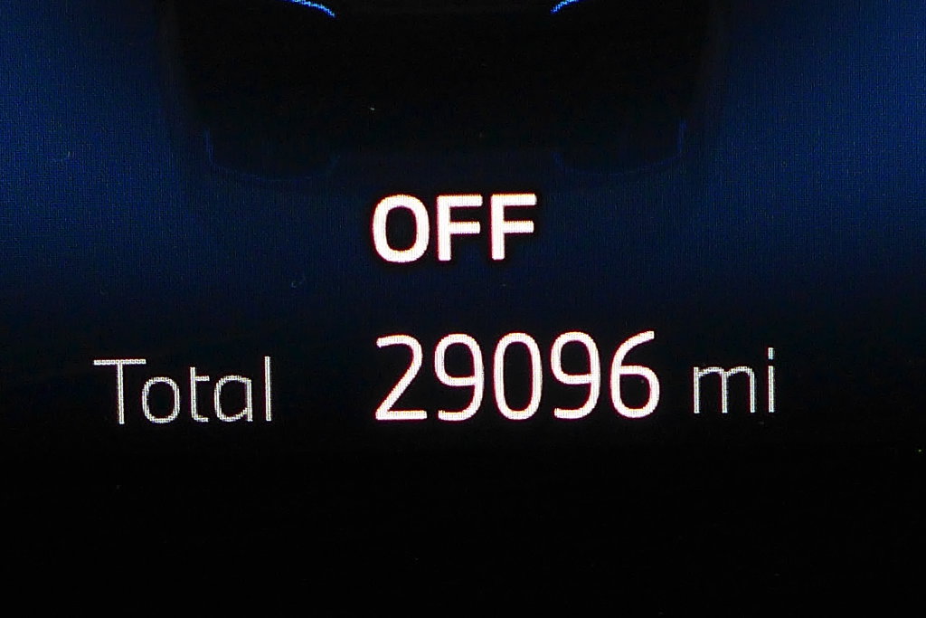 Thumbnail: 2023 BMW i4 - 32