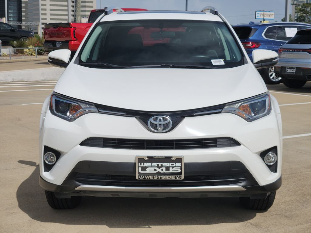2016 Toyota RAV4 XLE White at Baytown Hyundai