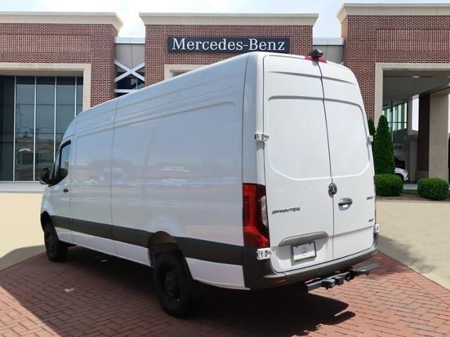 2024 Mercedes-Benz Sprinter 2500 6