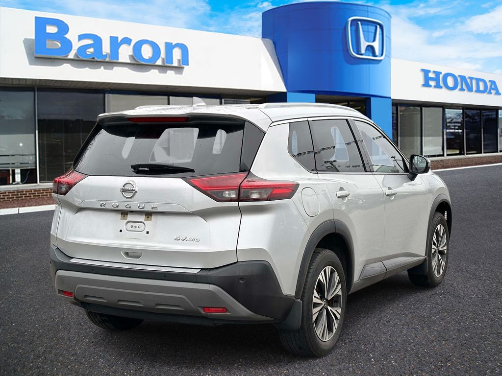 View vehicle photo 5