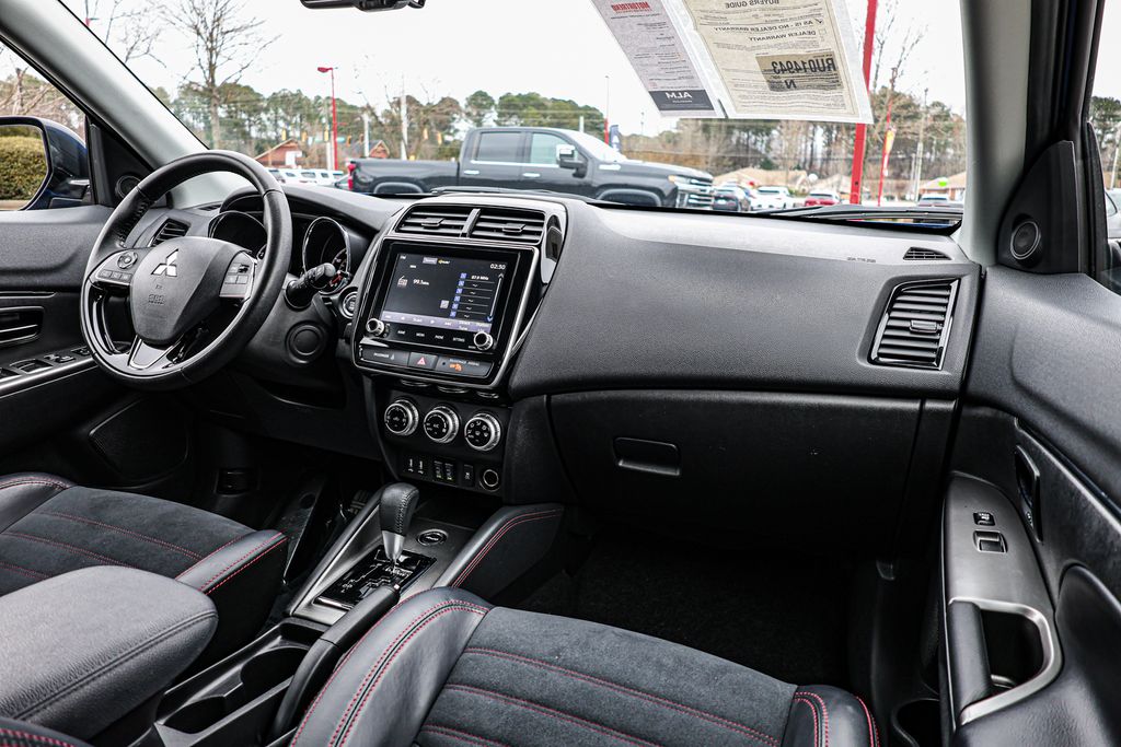 Used 2024 Blue Mitsubishi 2.0 SE image 26