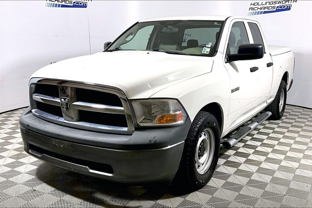 2009 Dodge RAM 1500 ST Quad Cab RWD