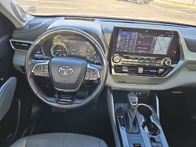 2021 Toyota Highlander Platinum 24