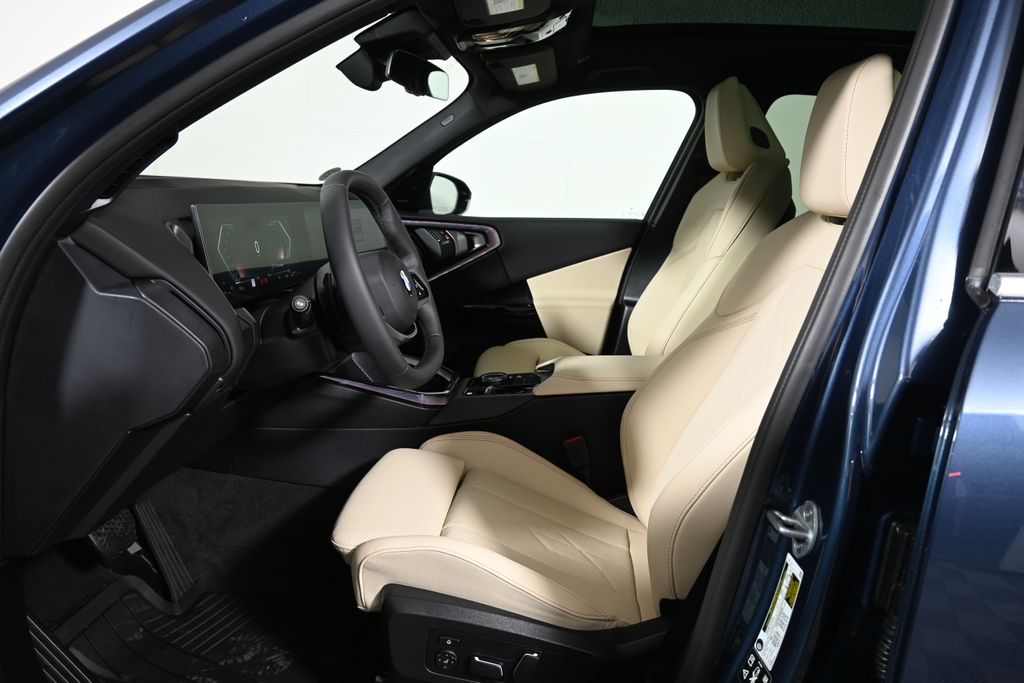 Thumbnail: 2026 BMW X3 - 3