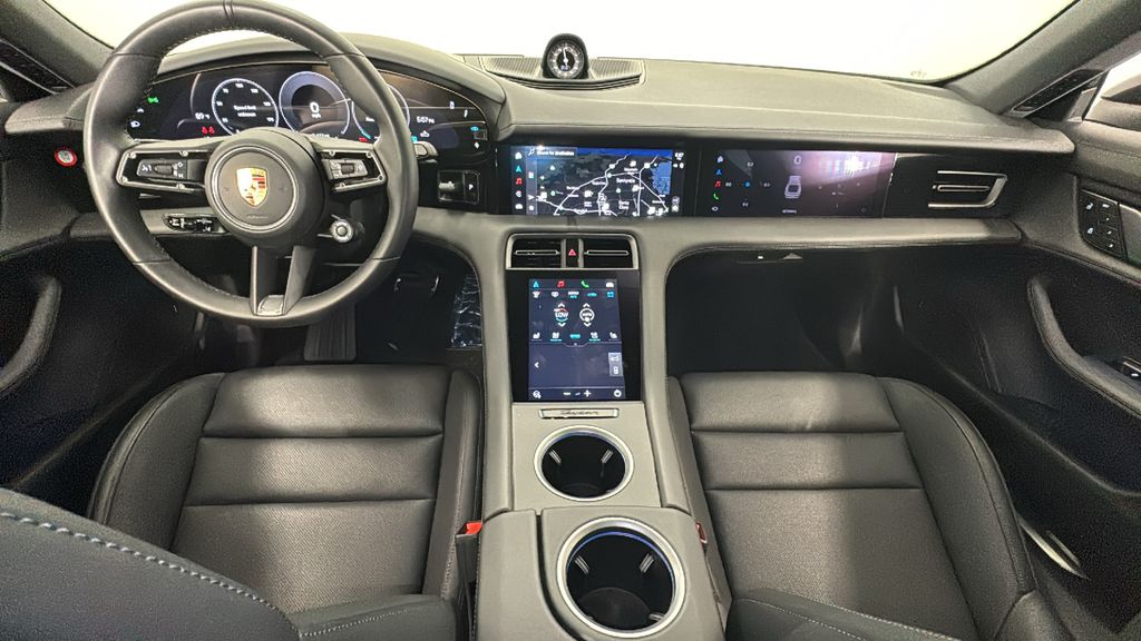 Thumbnail: 2025 Porsche Taycan - 15