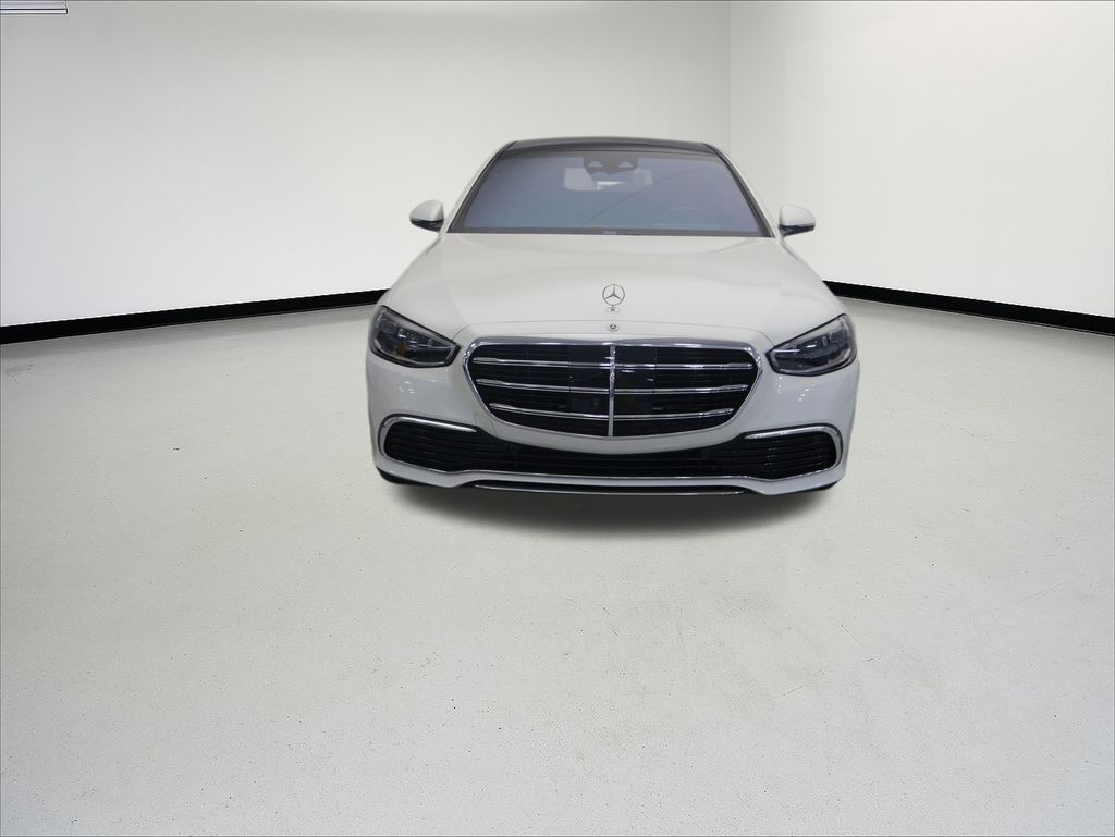 Thumbnail: 2022 Mercedes-Benz S-Class - 8
