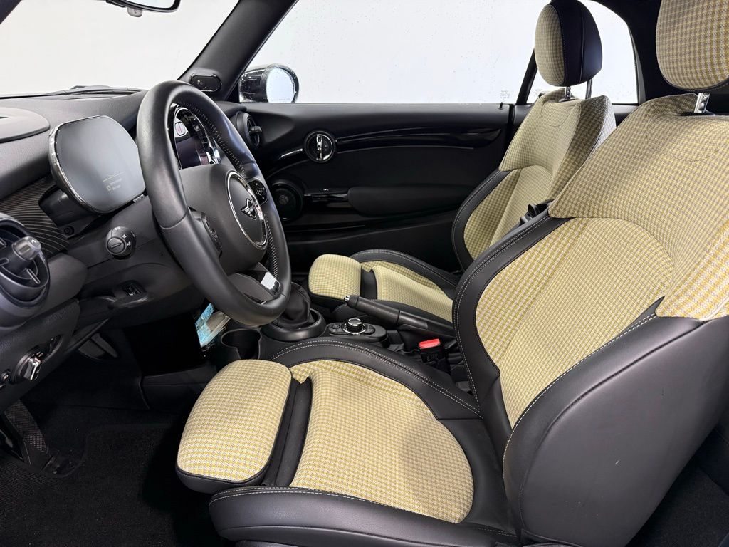 Thumbnail: 2023 MINI Cooper - 10