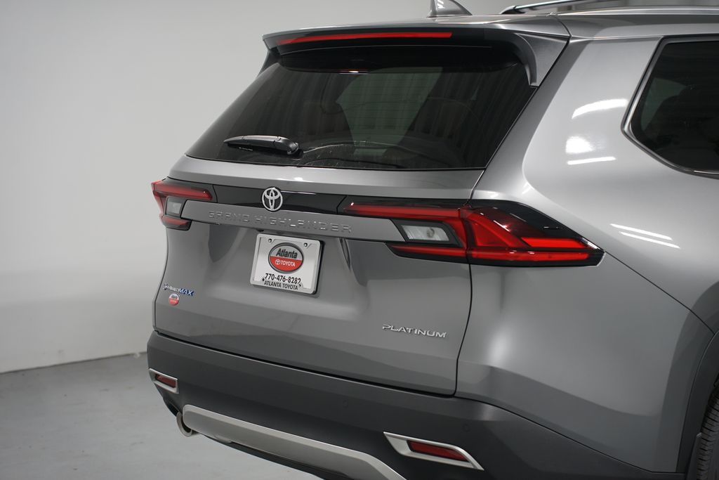 Thumbnail: 2026 Toyota Grand Highlander - 9