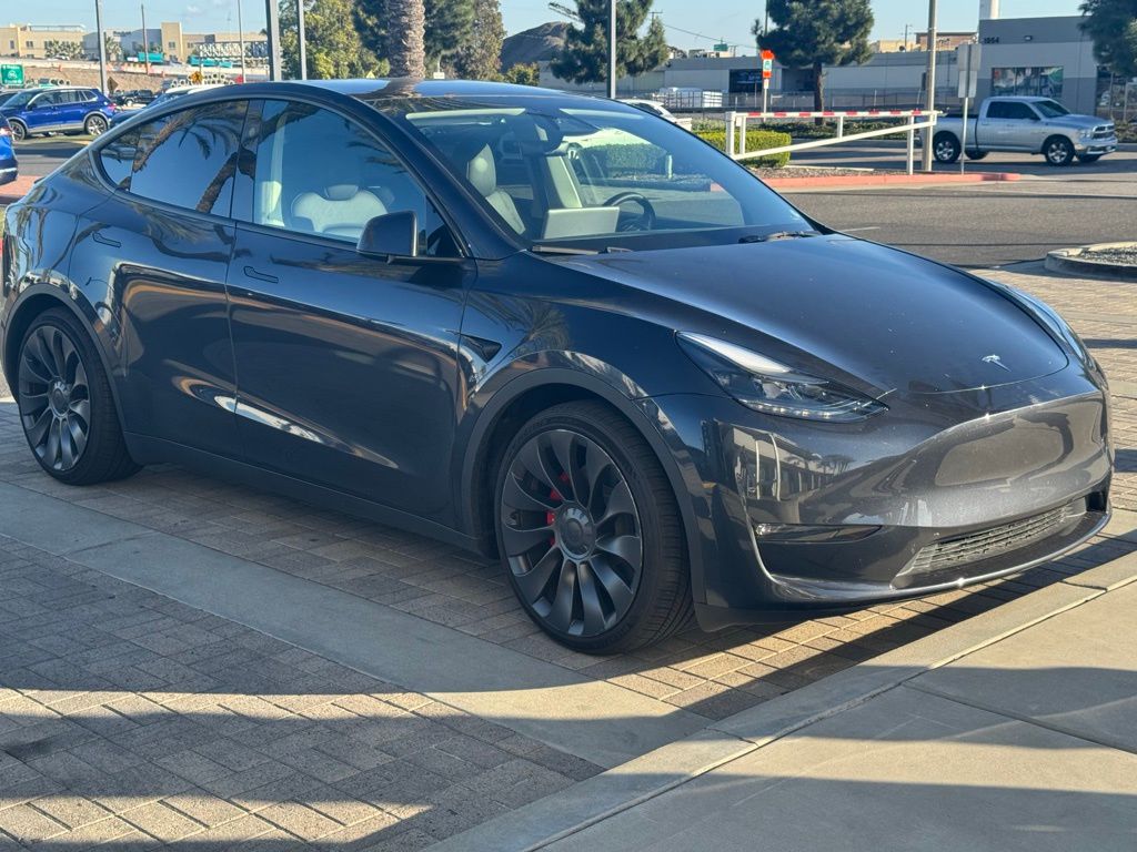 Thumbnail: 2024 Tesla Model Y - 4