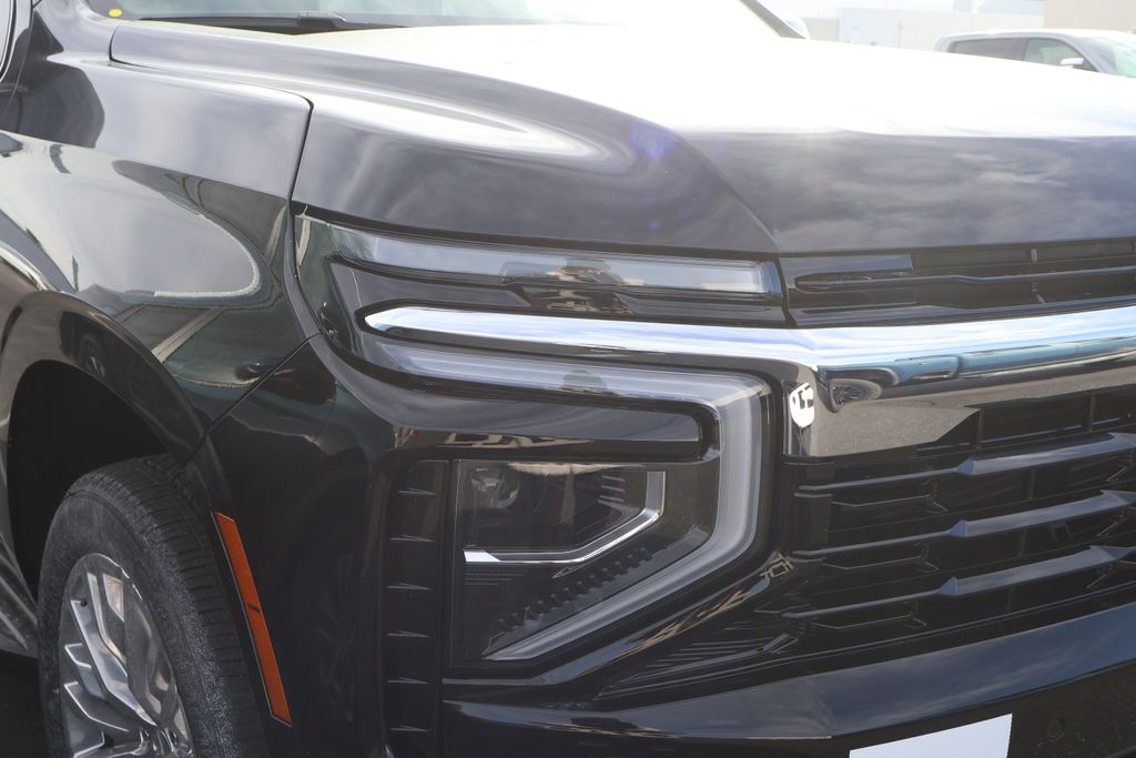 2025 Chevrolet Tahoe LS 4