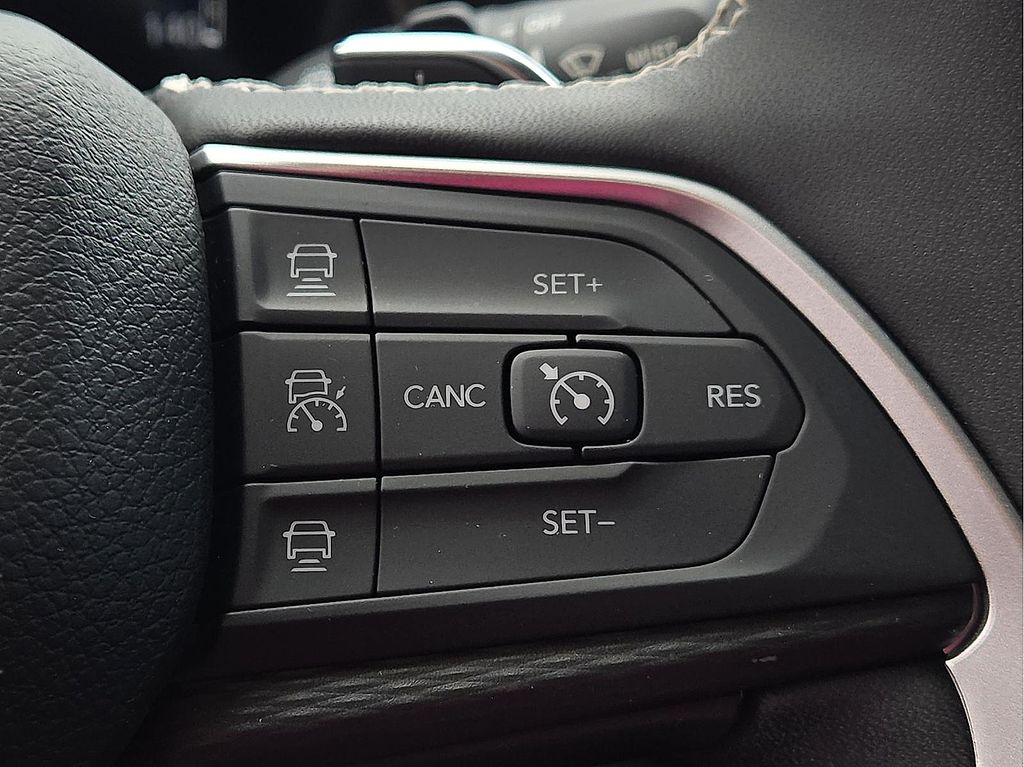 Used 2024 Jeep Grand Cherokee Altitude For Sale in Farmington, AR