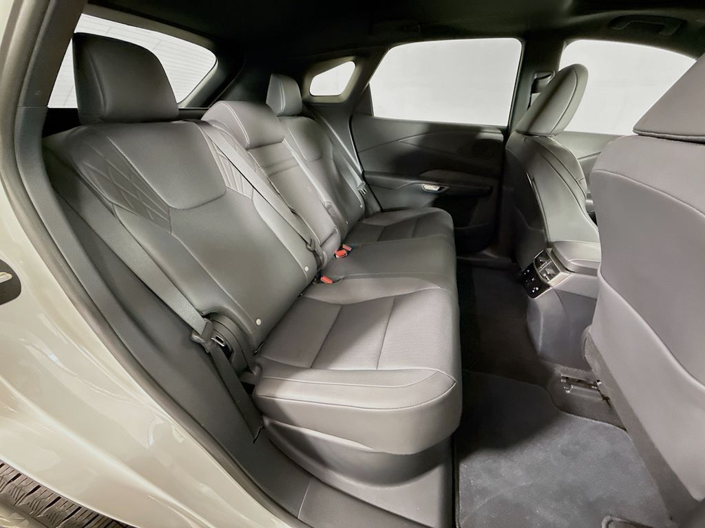 Thumbnail: 2025 Lexus RX - 29