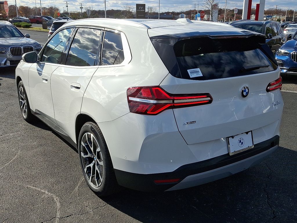 Thumbnail: 2026 BMW X3 - 3