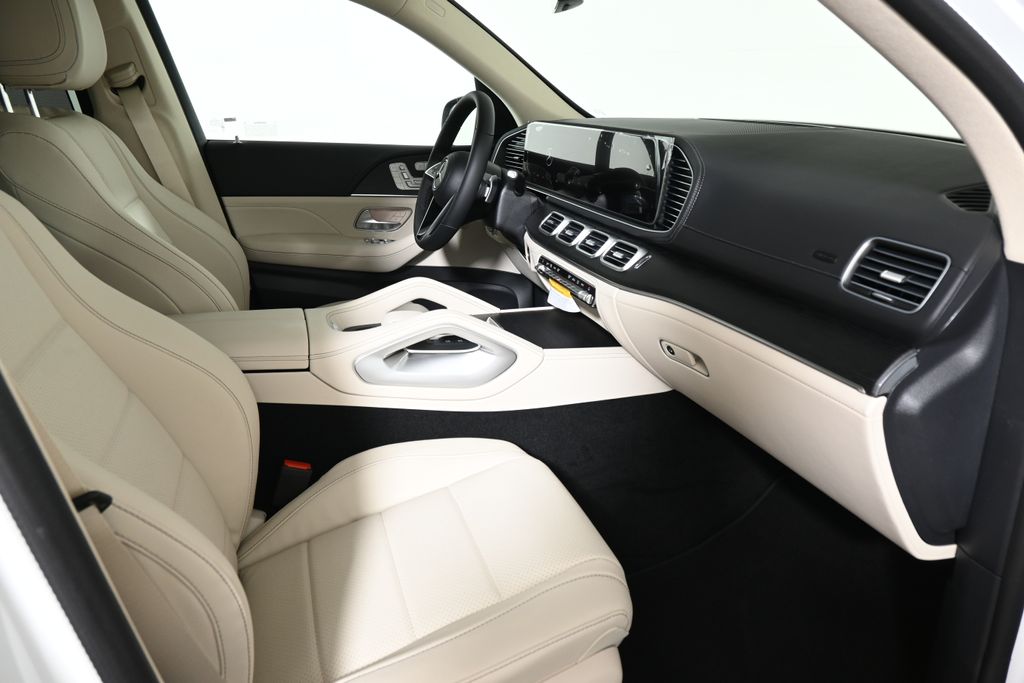 Thumbnail: 2026 Mercedes-Benz GLE - 21