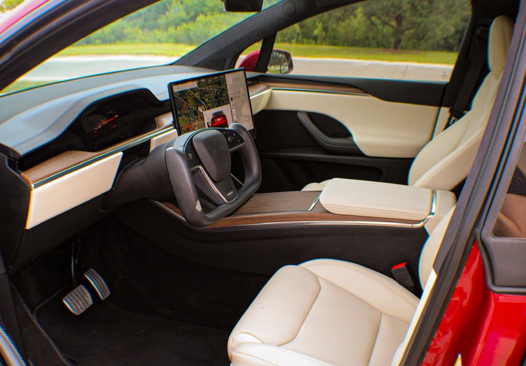 Interior 12
