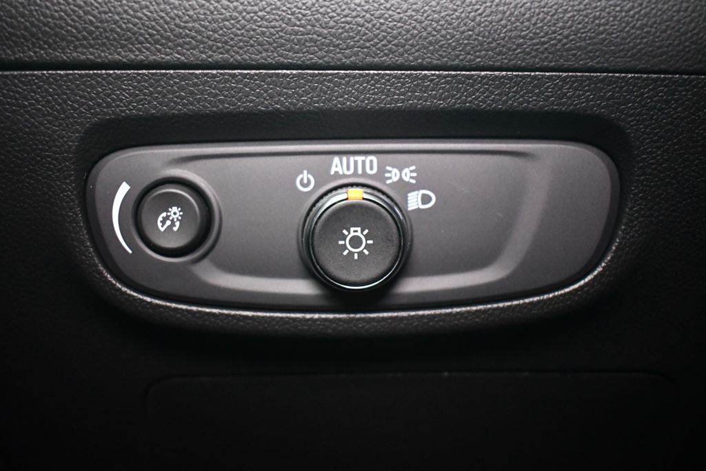 Thumbnail: 2025 Buick Encore GX - 22