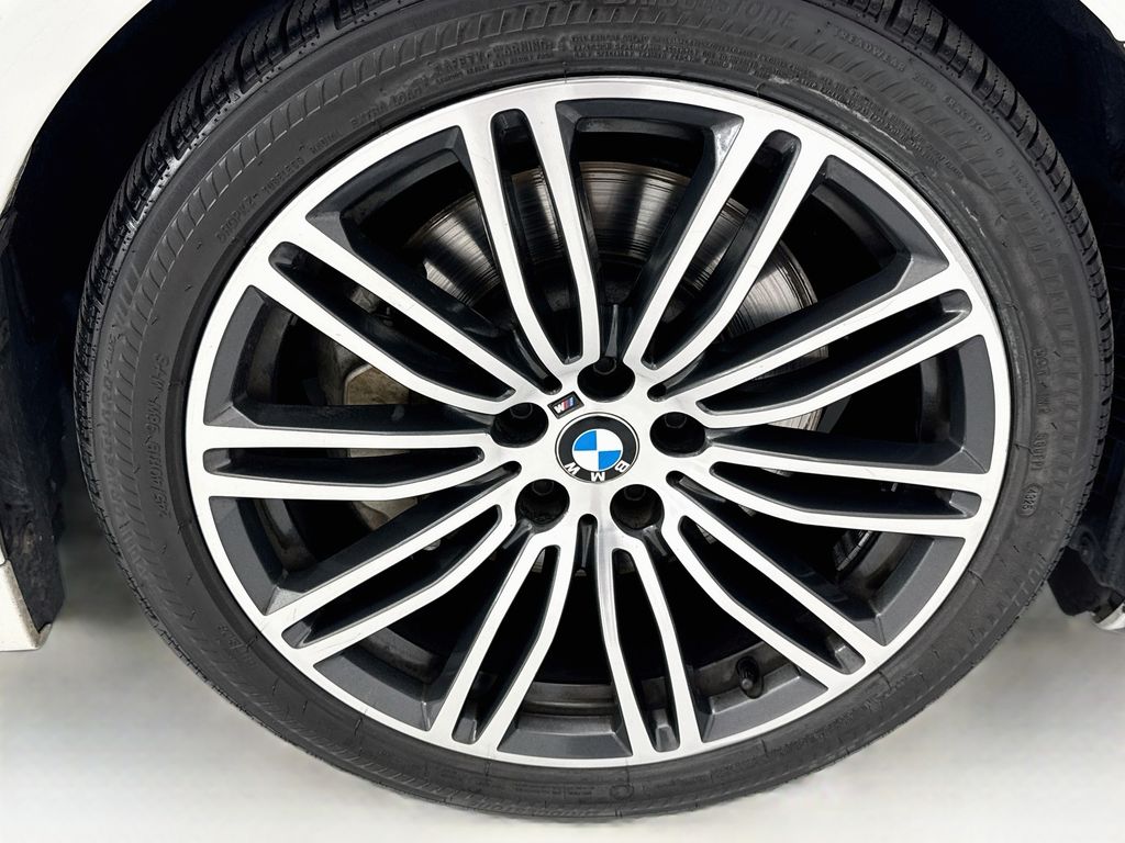 Thumbnail: 2019 BMW 5 Series - 31