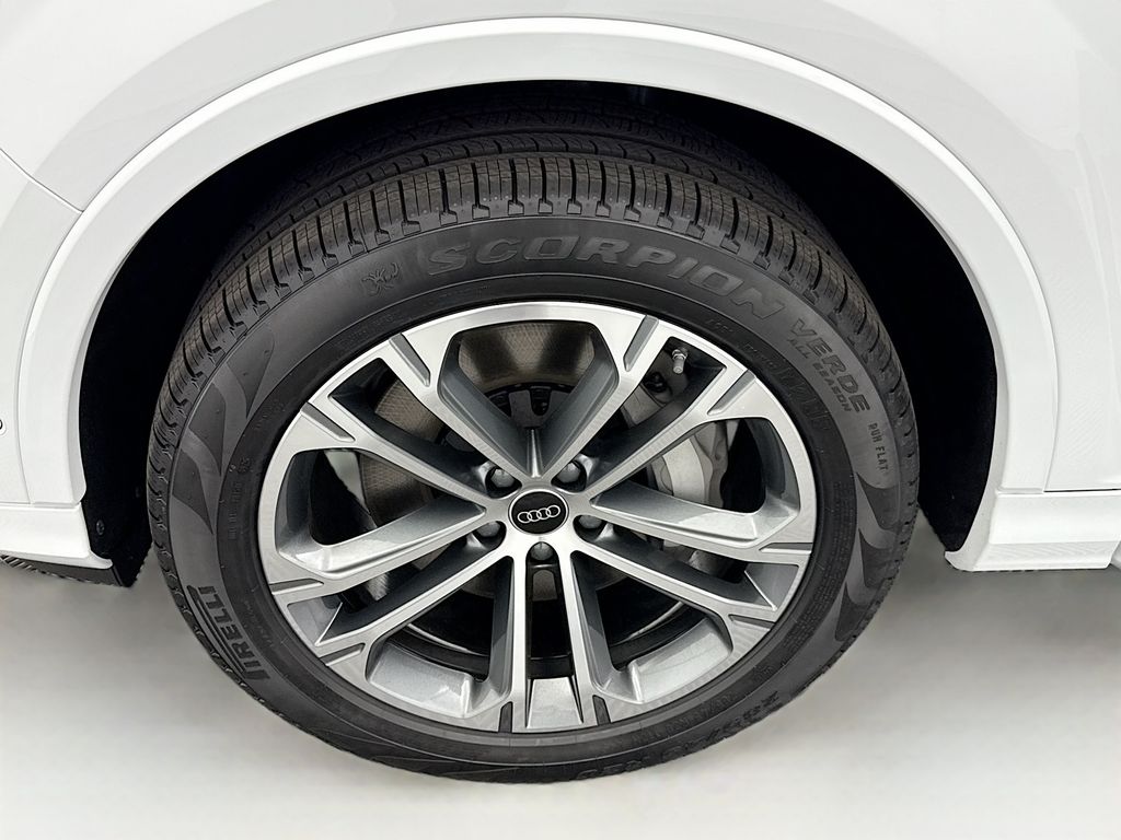 Thumbnail: 2026 Audi Q7 - 29