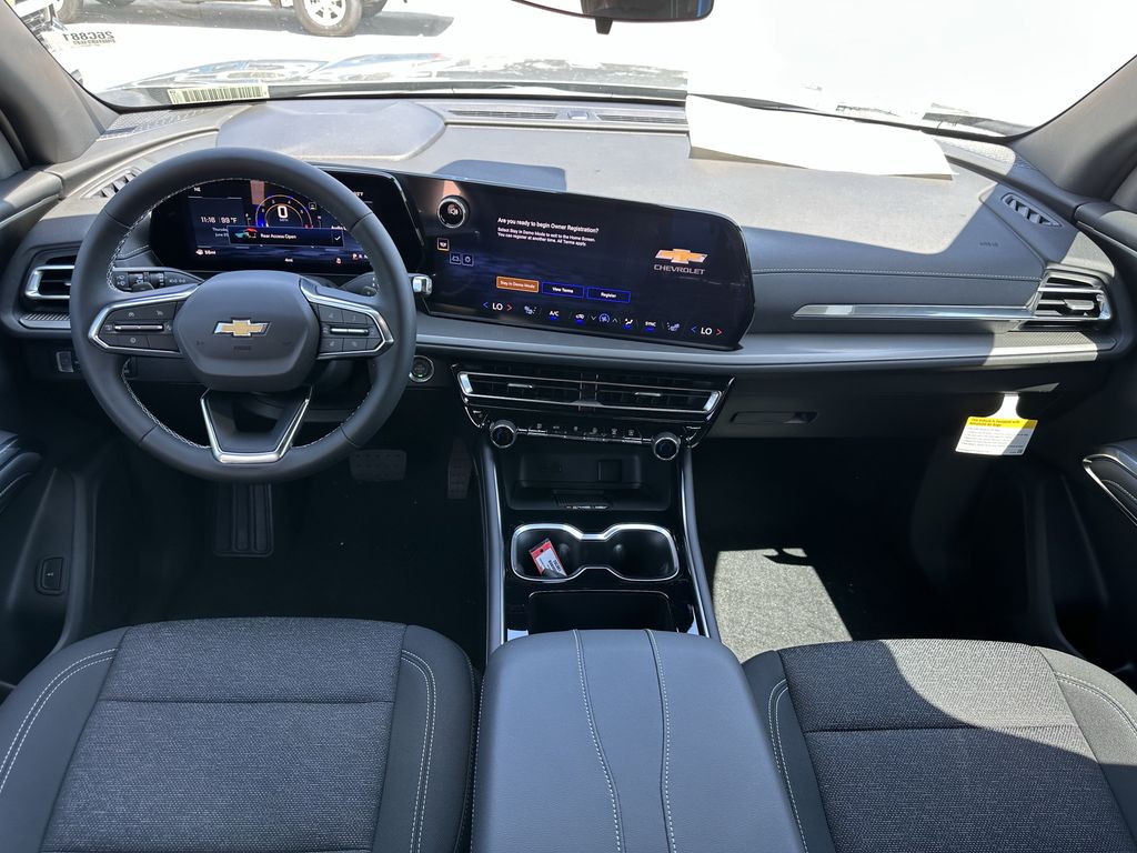 new 2026 Chevrolet Traverse car, priced at $38,295