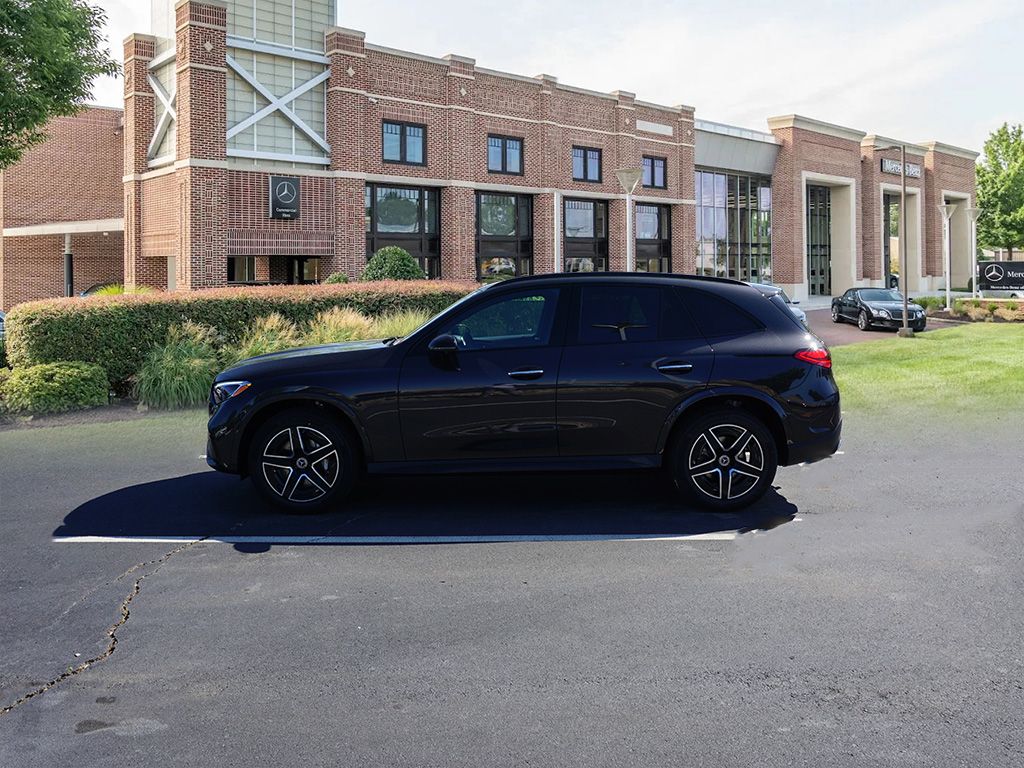 2025 Mercedes-Benz GLC 300 3
