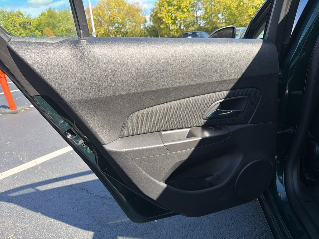 Thumbnail: 2014 Chevrolet Cruze - 20