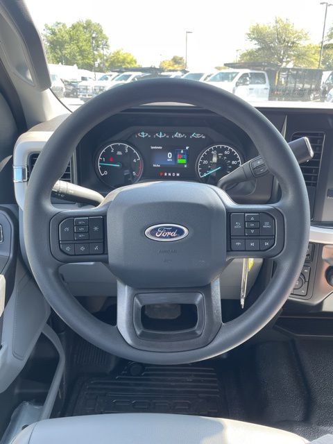 2025 Ford F-450 Chassis XL