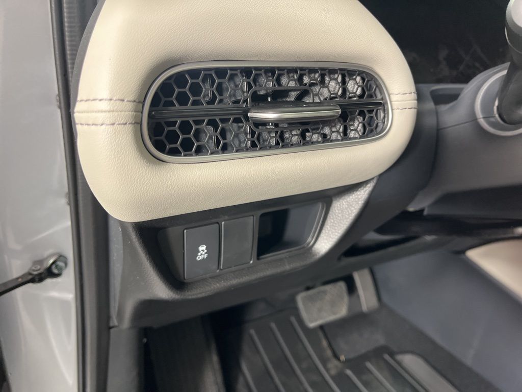 Thumbnail: 2026 Honda HR-V - 26