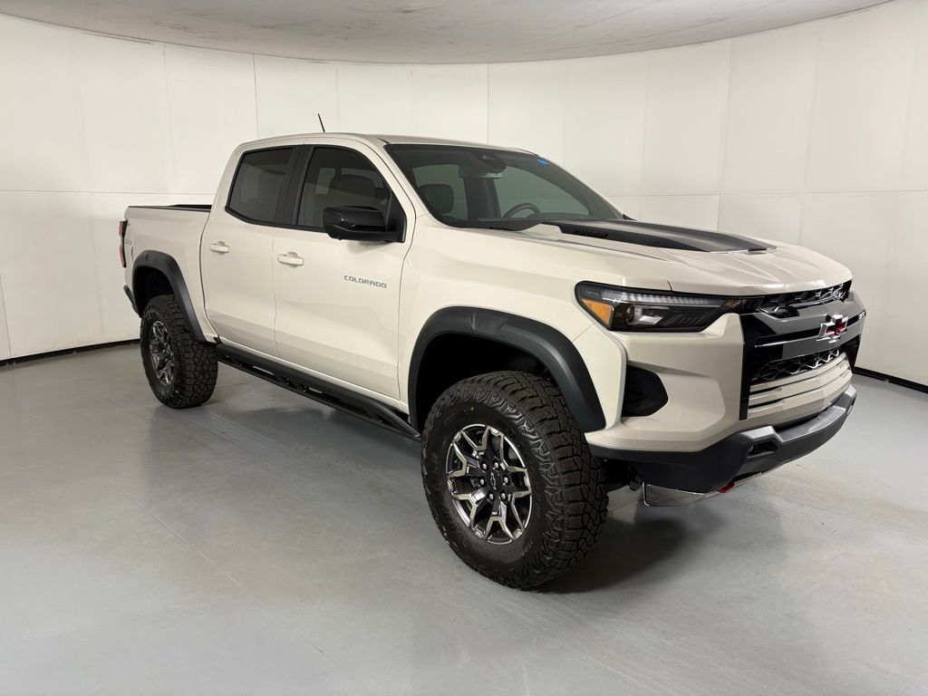 View vehicle photo 2