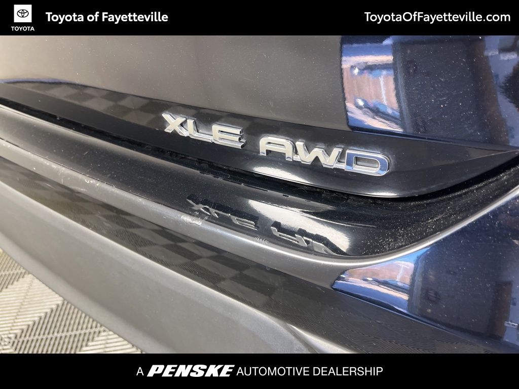 Thumbnail: 2023 Toyota Highlander - 4