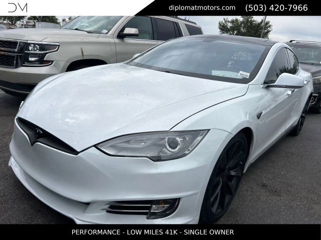 White 2013 Tesla Model S Performance RWD Sedan Rear-Wheel Drive 1-Speed Automatic