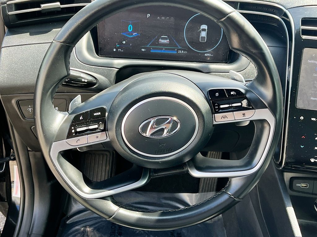 Used 2023 Black Hyundai SEL Premium image 9