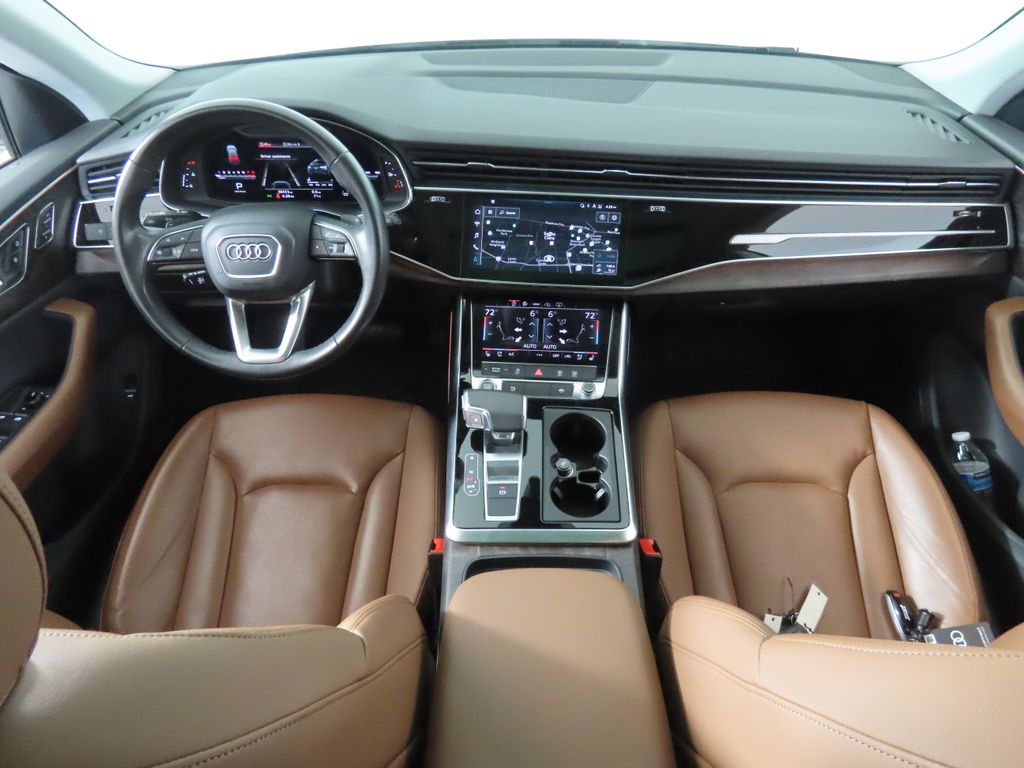 Thumbnail: 2022 Audi Q8 - 11