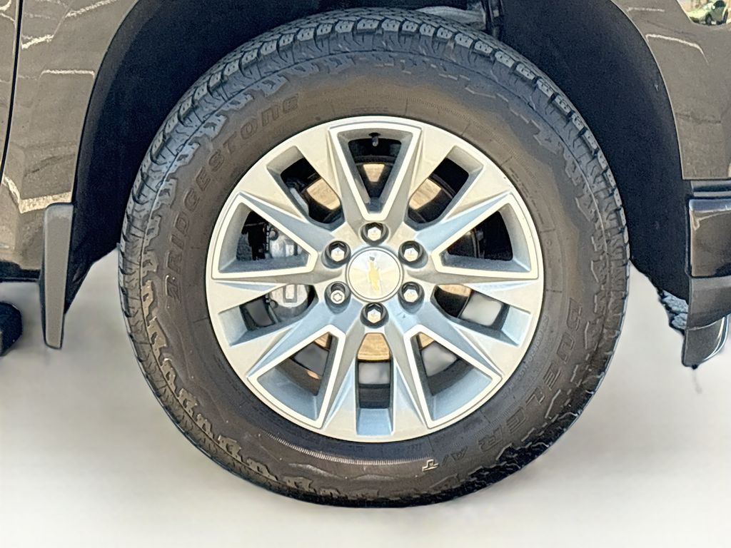 Thumbnail: 2021 Chevrolet Silverado 1500 - 31