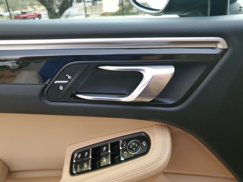 Used Car 2018 Porsche Macan  For Sale Under $25,000 In Austin, Texas