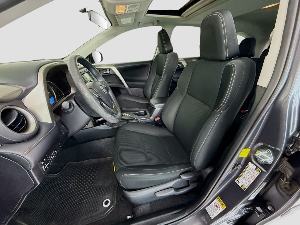 Thumbnail: 2014 Toyota RAV4 - 19