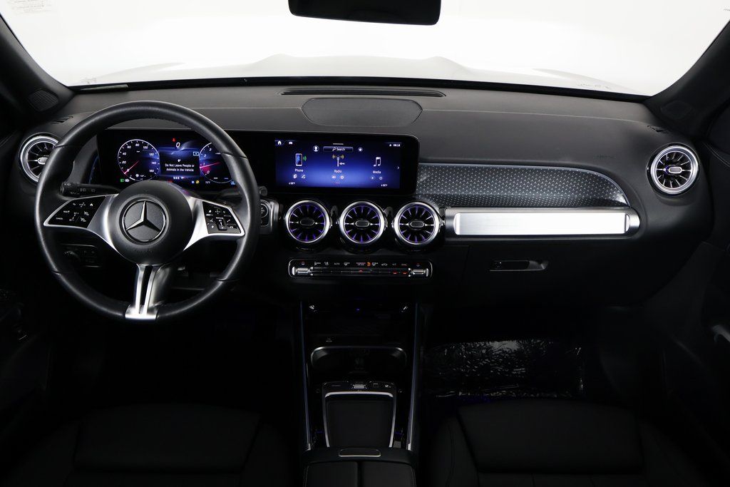 Thumbnail: 2025 Mercedes-Benz GLB - 8