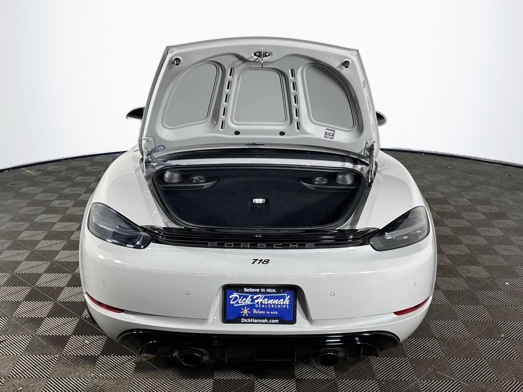 2025 Porsche 718 Boxster GTS