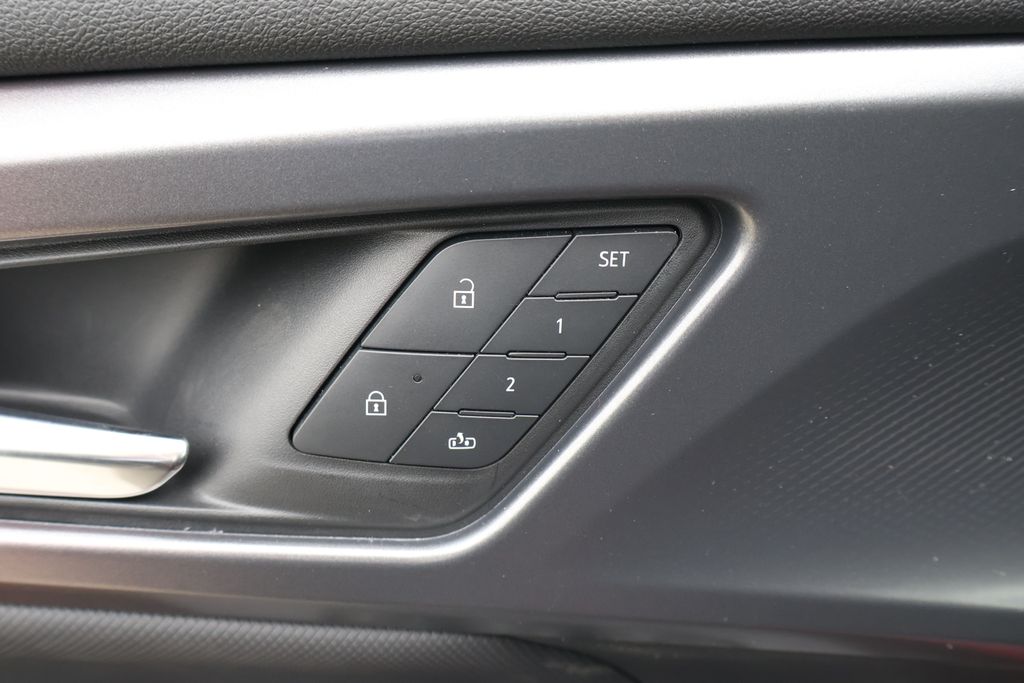 Thumbnail: 2025 Chevrolet Equinox - 18