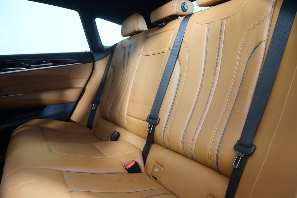 Thumbnail: 2018 BMW 6 Series - 16
