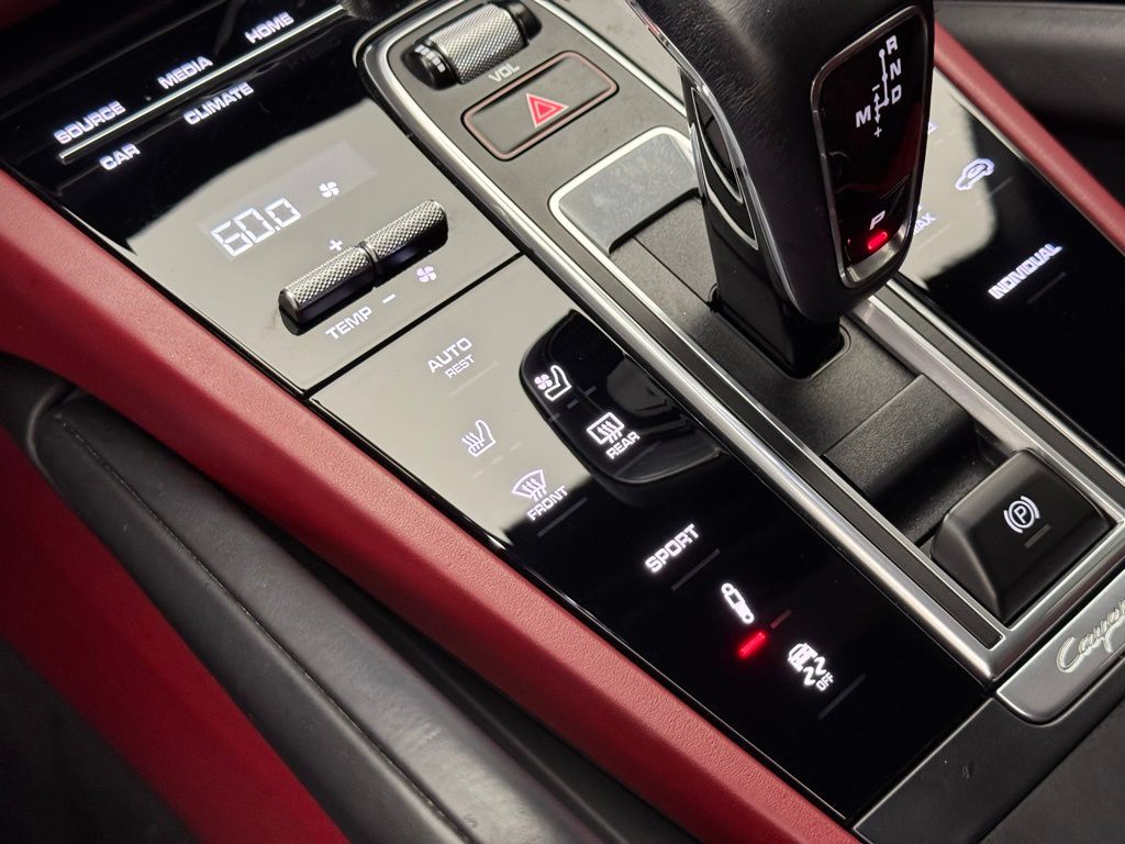 2021 Porsche Cayenne S 16