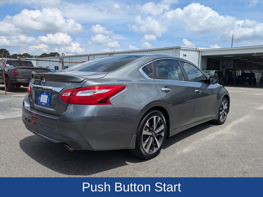 2016 Nissan Altima 2.5 SR